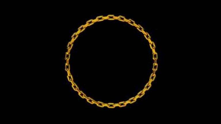 What is a Hollow Gold Chain, and Should You Buy One?