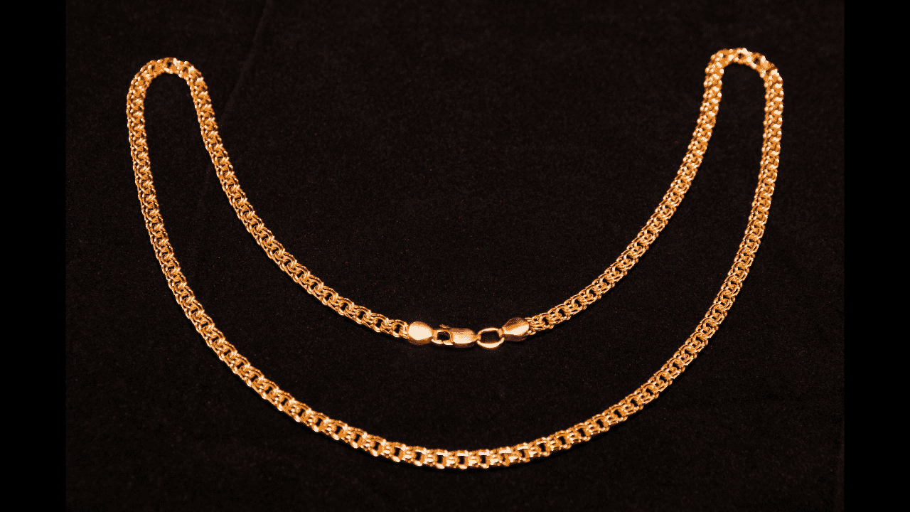 Read more about the article How to Clean Gold Chain